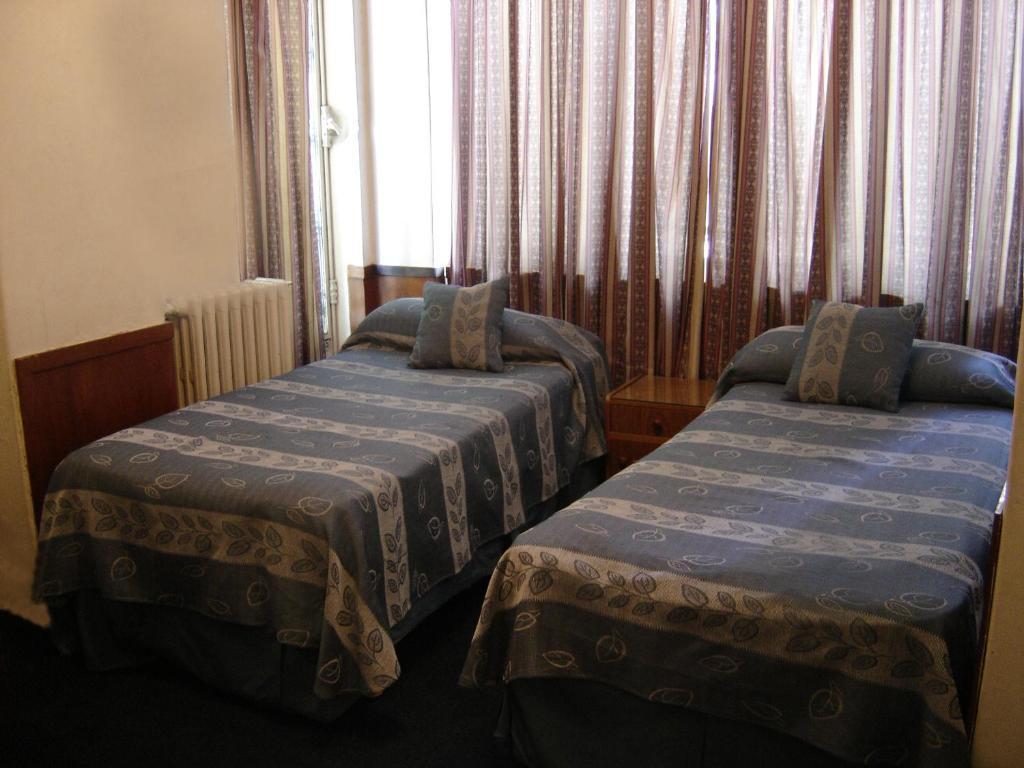 Hotel Chile Buenos Aires Zimmer foto