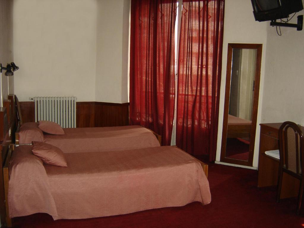 Hotel Chile Buenos Aires Zimmer foto